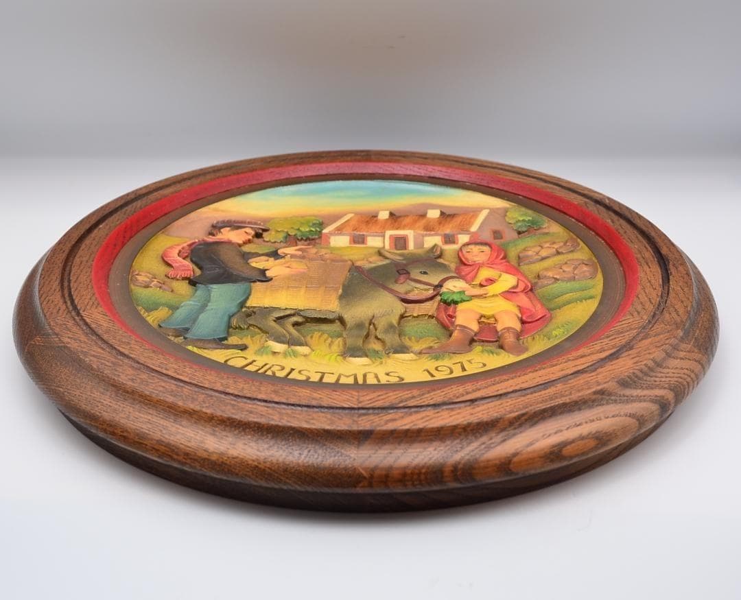 クリスマスプレート　2個セット　アンリ　ANRI　木彫り　壁掛け　ご成約済み