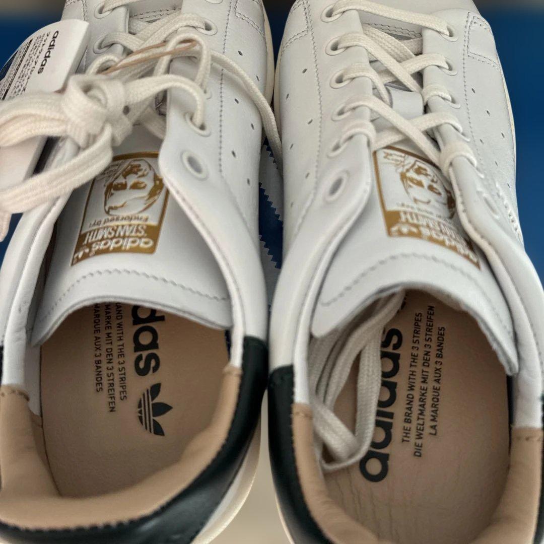 新品　スタンスミスLUX 22.5 緑　グリーン　天然皮革　白　金　HP2201