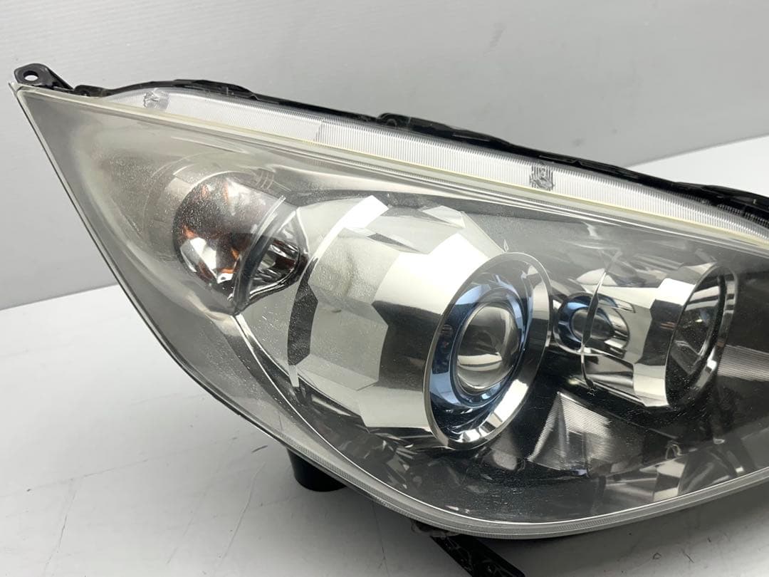 ホンダ ステップワゴン ヘッドライト KOITO 100-22594 HID