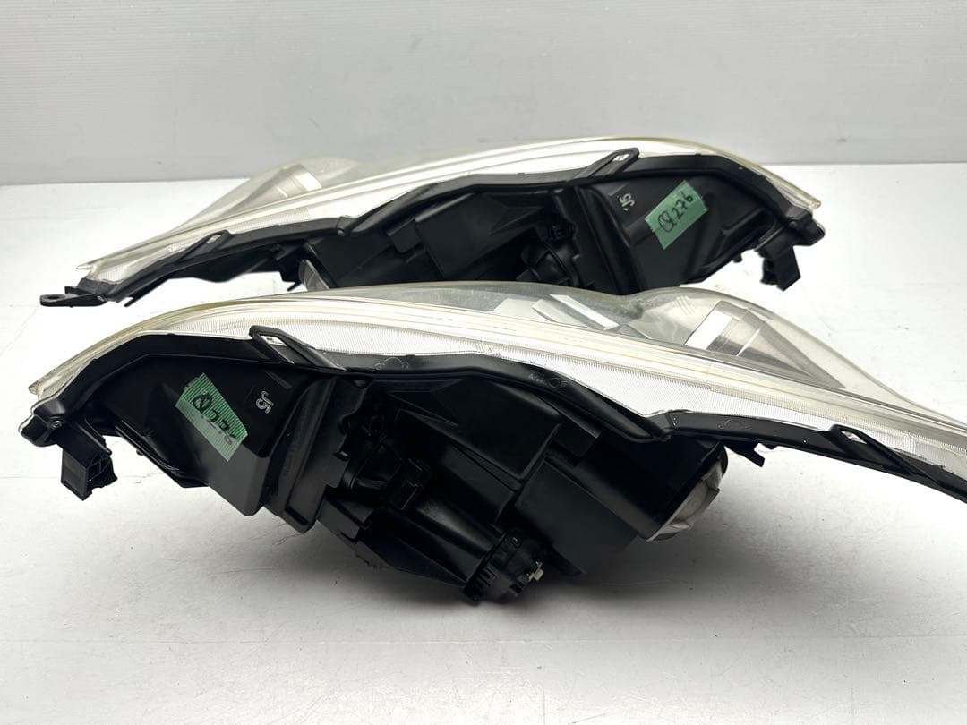 ホンダ ステップワゴン ヘッドライト KOITO 100-22594 HID