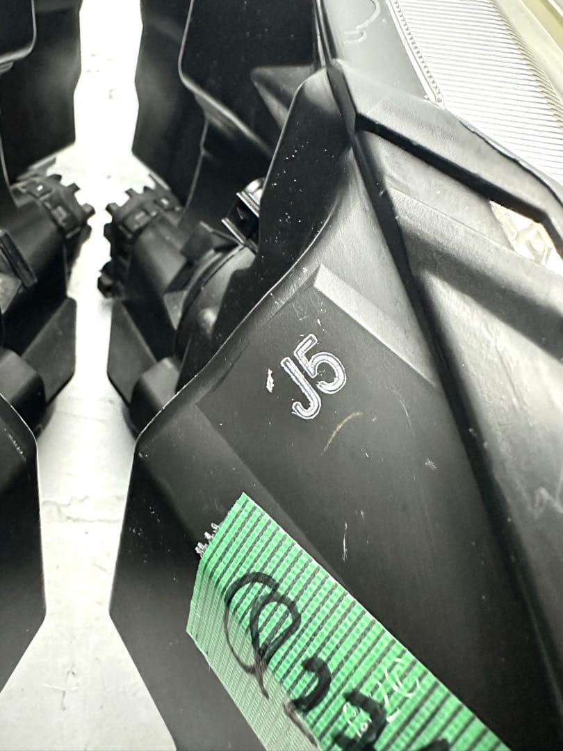 ホンダ ステップワゴン ヘッドライト KOITO 100-22594 HID