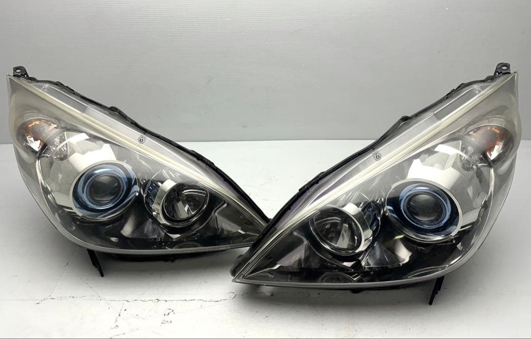 ホンダ ステップワゴン ヘッドライト KOITO 100-22594 HID