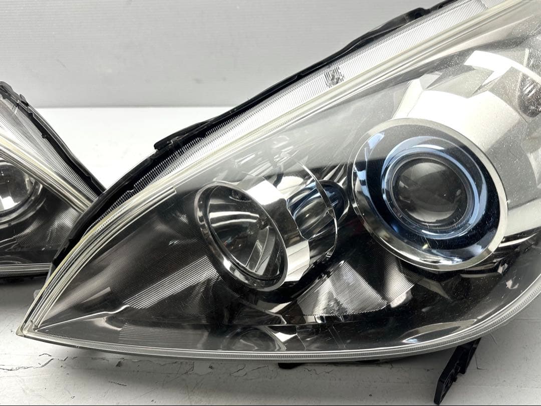 ホンダ ステップワゴン ヘッドライト KOITO 100-22594 HID