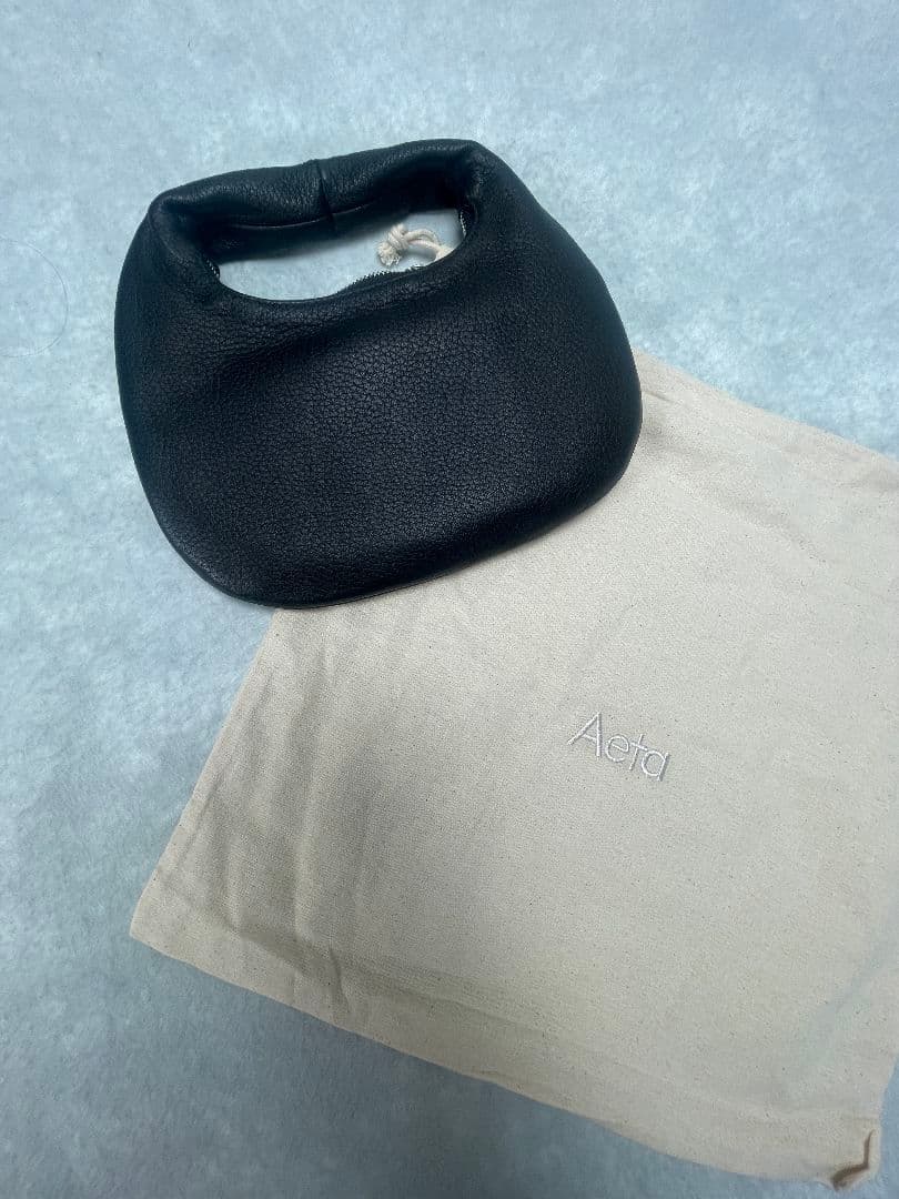 0*】様 Aeta 黒いレザー ハンドバッグ