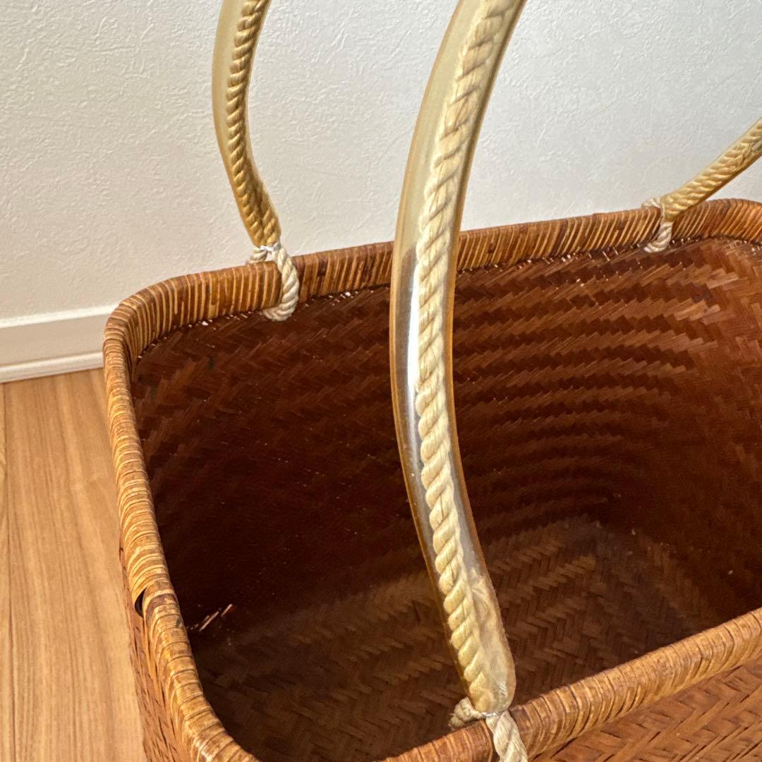 古道具　竹の市場かご　竹籠　篠竹　鈴竹　買い物かご　ヴィンテージ 竹細工