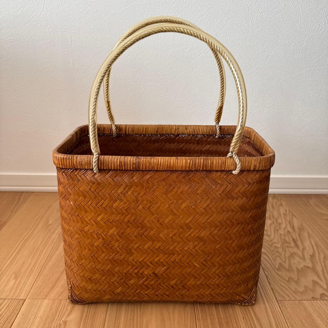 古道具　竹の市場かご　竹籠　篠竹　鈴竹　買い物かご　ヴィンテージ 竹細工