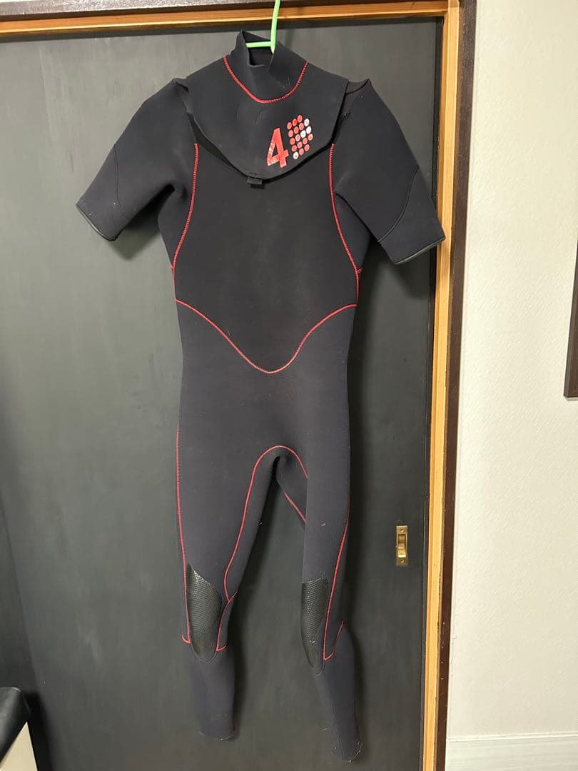 4dimensions ML サーフィン　ウェットスーツ ブラック/レッド