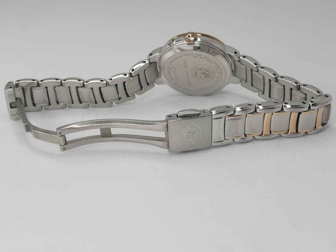 ✴良品稼働品 シチズン EXCEED 白蝶貝 電波ソーラー チタン 15㎝