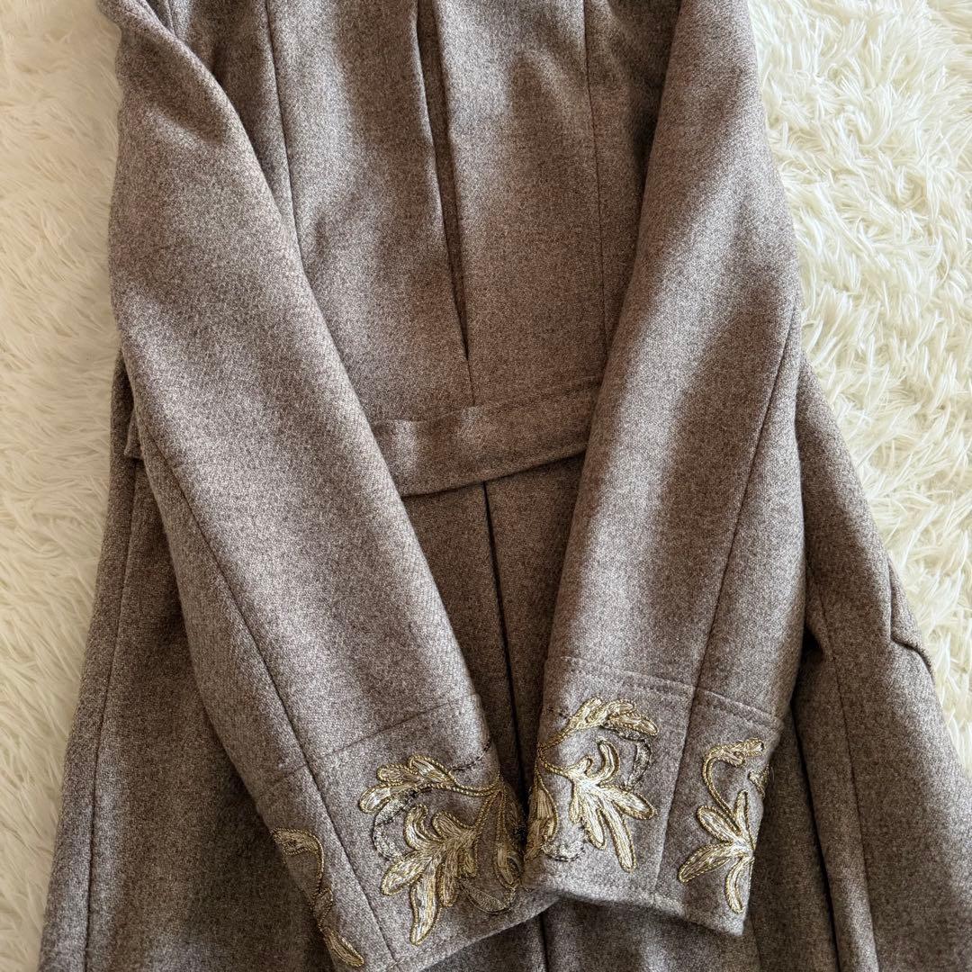 【未使用に近い】ブルマリン　ロングコート　ウール　刺繍　グレージュ　Lサイズ
