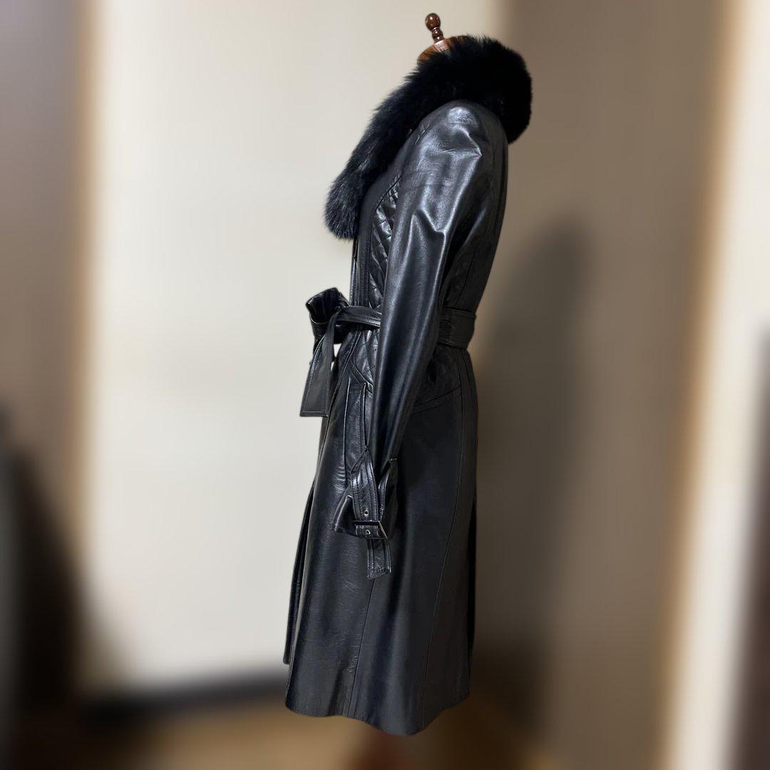 革コートピンキー&ダイアンベルトブルーフォックスファーブラック