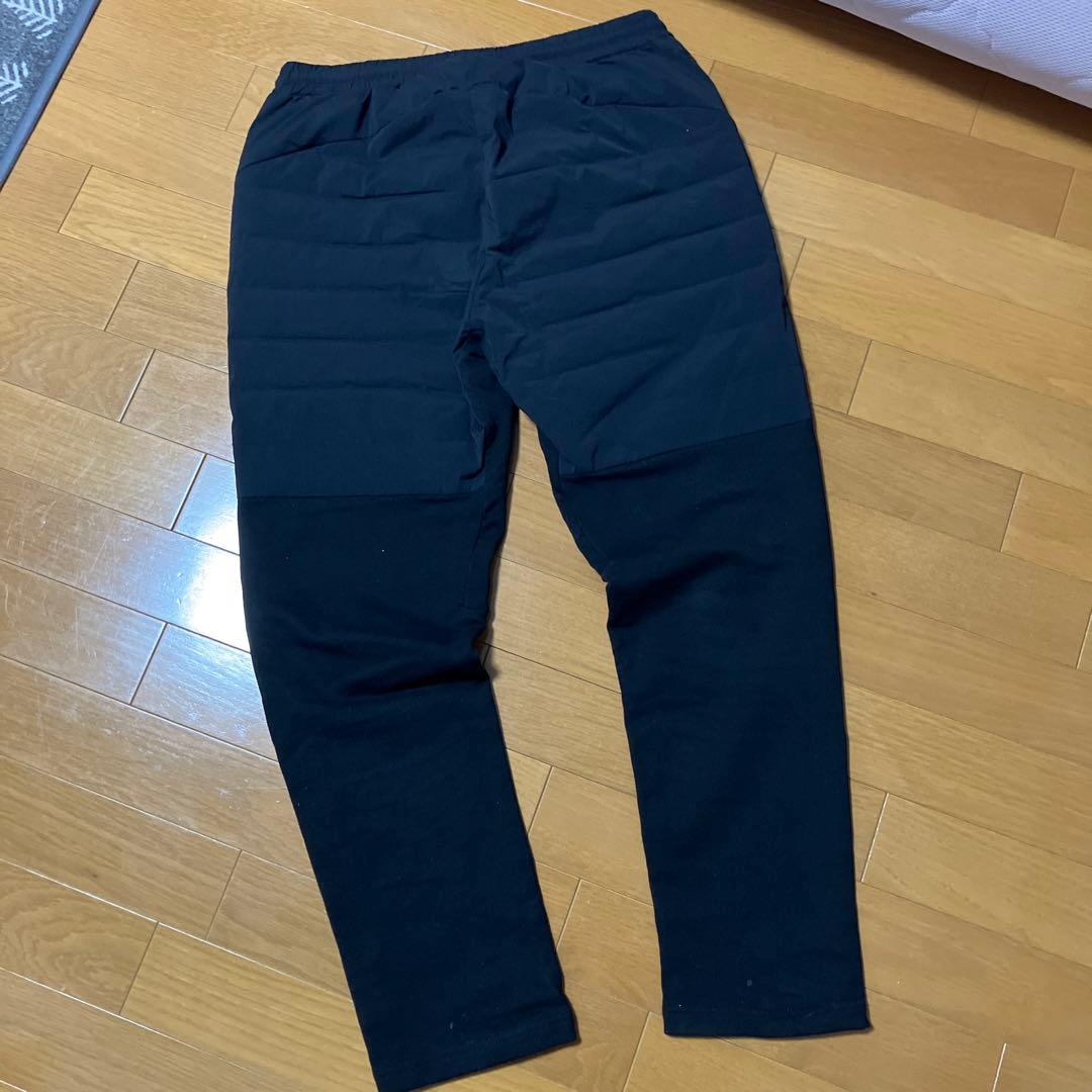 【1PIU1UGUALE3 RELAX】ビッグロゴパデッドパンツ