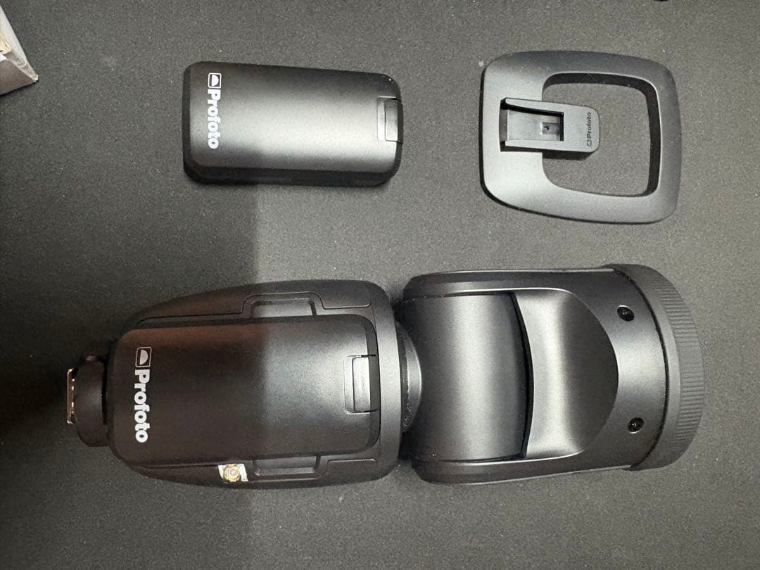 Profoto A1X AirTTL-C ストロボ 本体＋予備バッテリー付