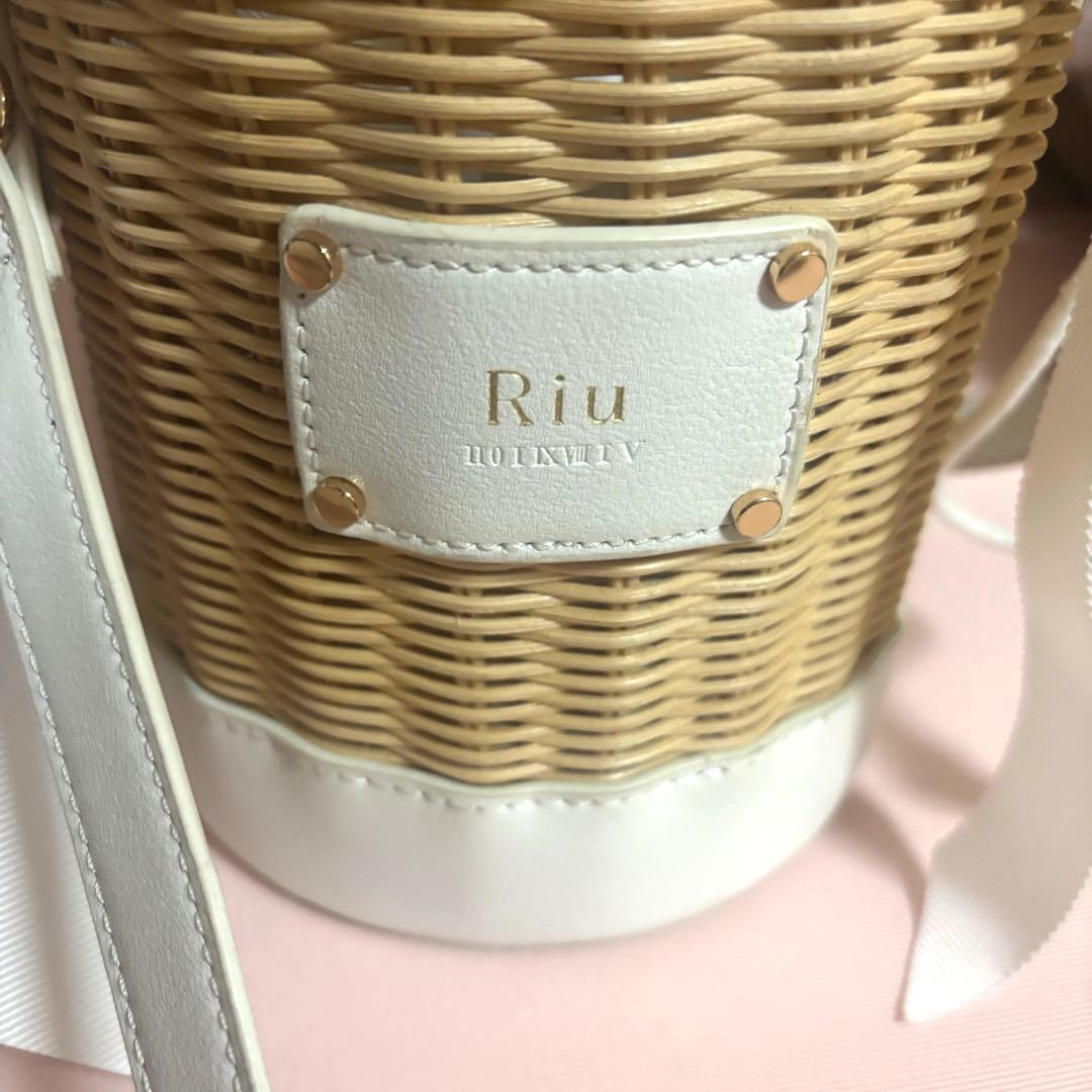 Riu かごバッグ