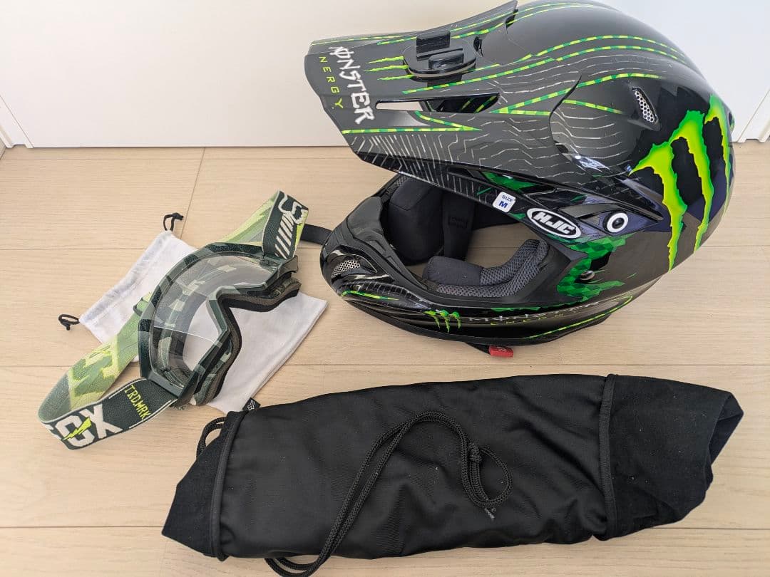HJC×モンスターエナジーオフロードヘルメット&Fox AirSpaceゴーグル