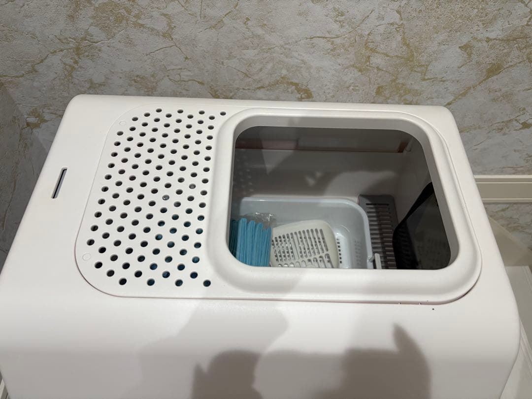 おもち　自動AI猫トイレ 多頭飼い可能　健康状態把握　使い捨てシート付き