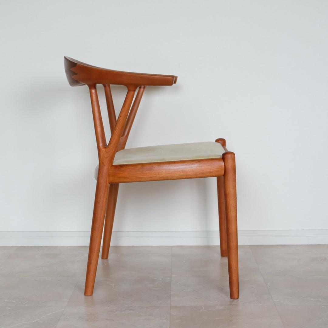 SPS隊長様 【美品｜メンテ済み】Vチェア　家具蔵（KAGURA）　チェリー材①