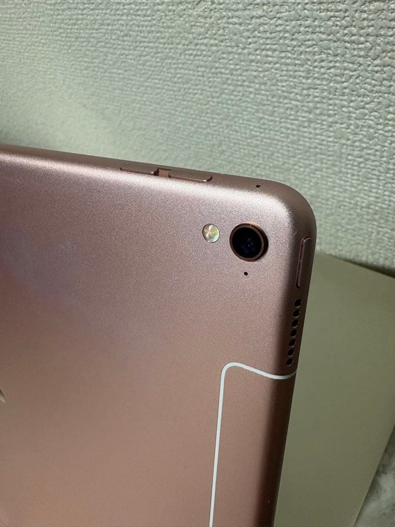 iPad Pro 9.7インチCellular 32GBローズゴールド