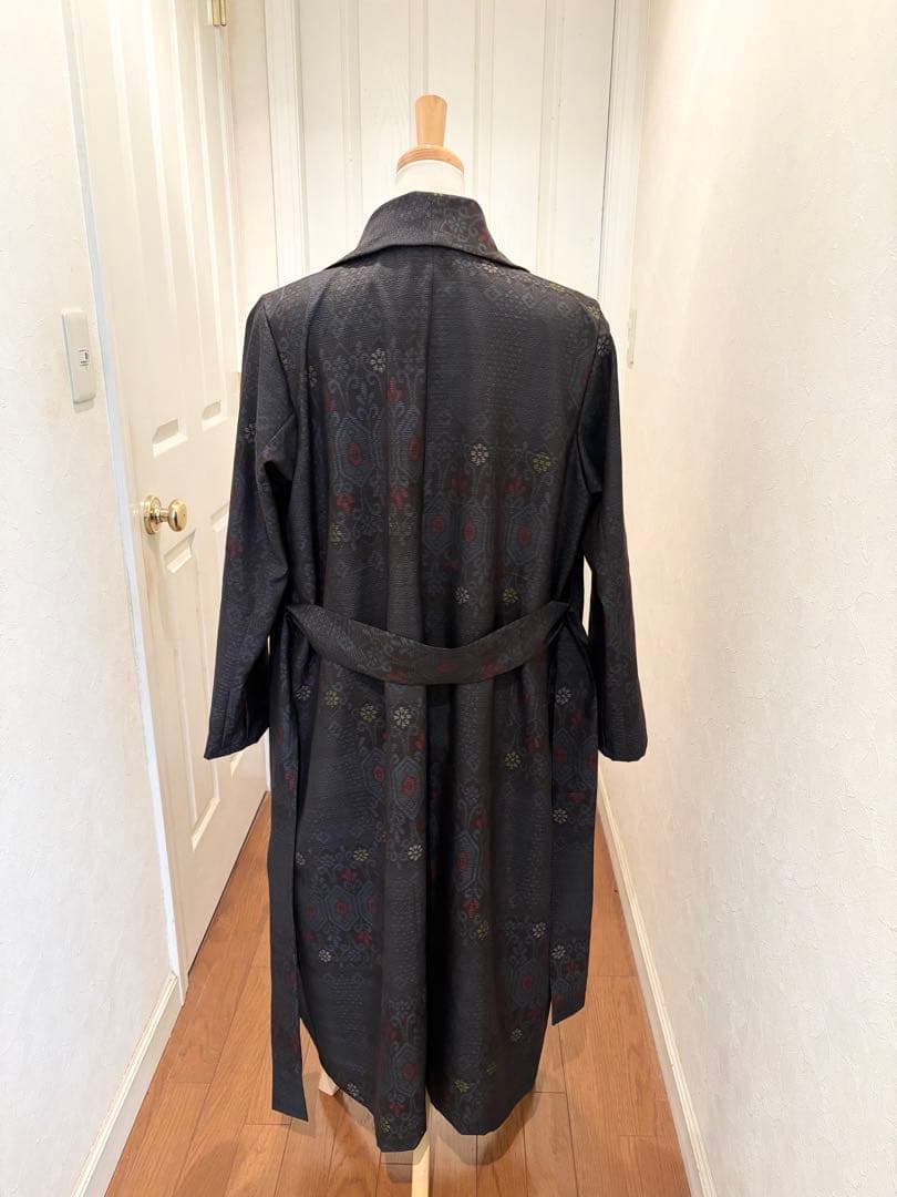 162 着物リメイク 正絹 本場大島紬 泥染亀甲吉祥花文 ロングコート リボン付