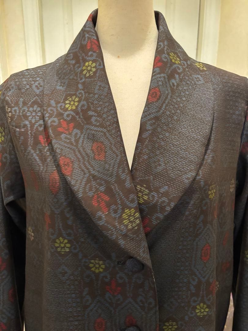 162 着物リメイク 正絹 本場大島紬 泥染亀甲吉祥花文 ロングコート リボン付