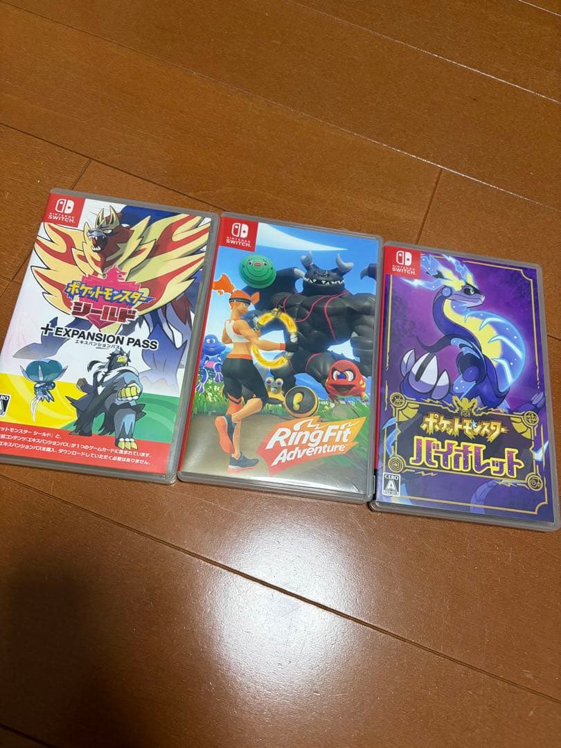 Nintendo Switch 本体 + ゲーム3本（ポケモン、リングフィット）