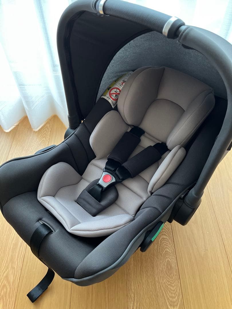 【美品】アップリカ チャイルドシート エアキャリー AB グレー