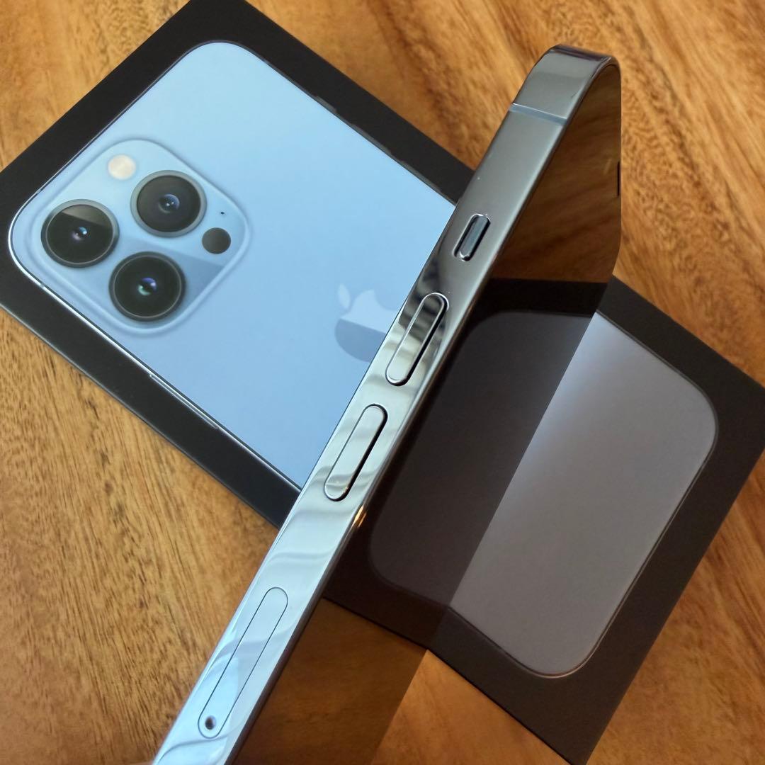 Apple iPhone 13Pro 256GBシエラブルー 本体　SIMフリー
