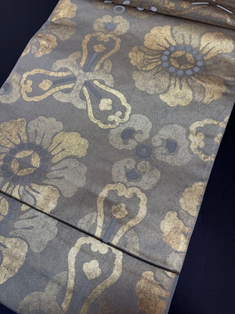 【極美品】伝統工芸士「内田弘基氏作」経糸4600本織「牡丹文様」オリーブ色