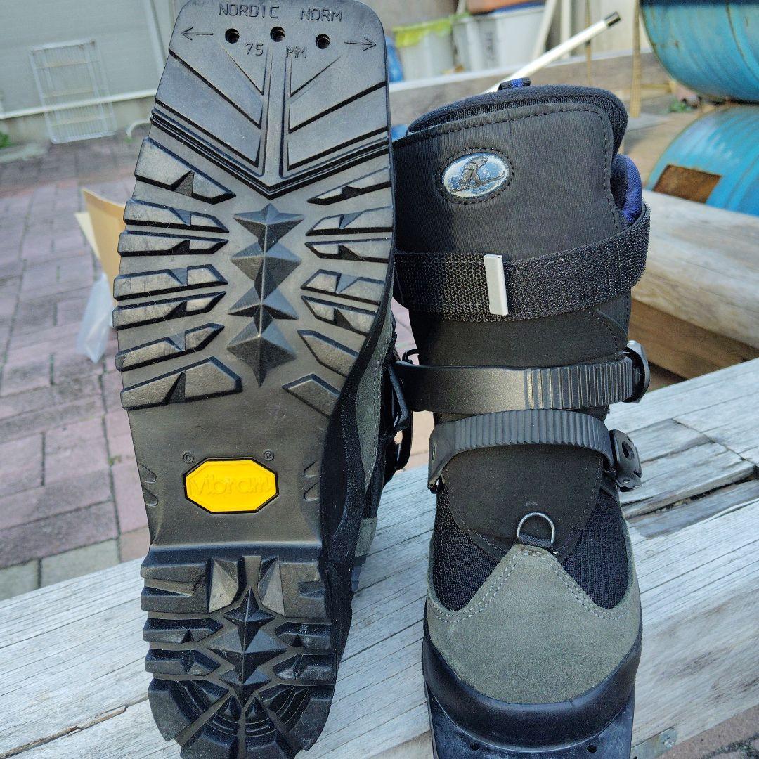 テレマークスキー用ブーツ ブラック/グレーWMN'.8