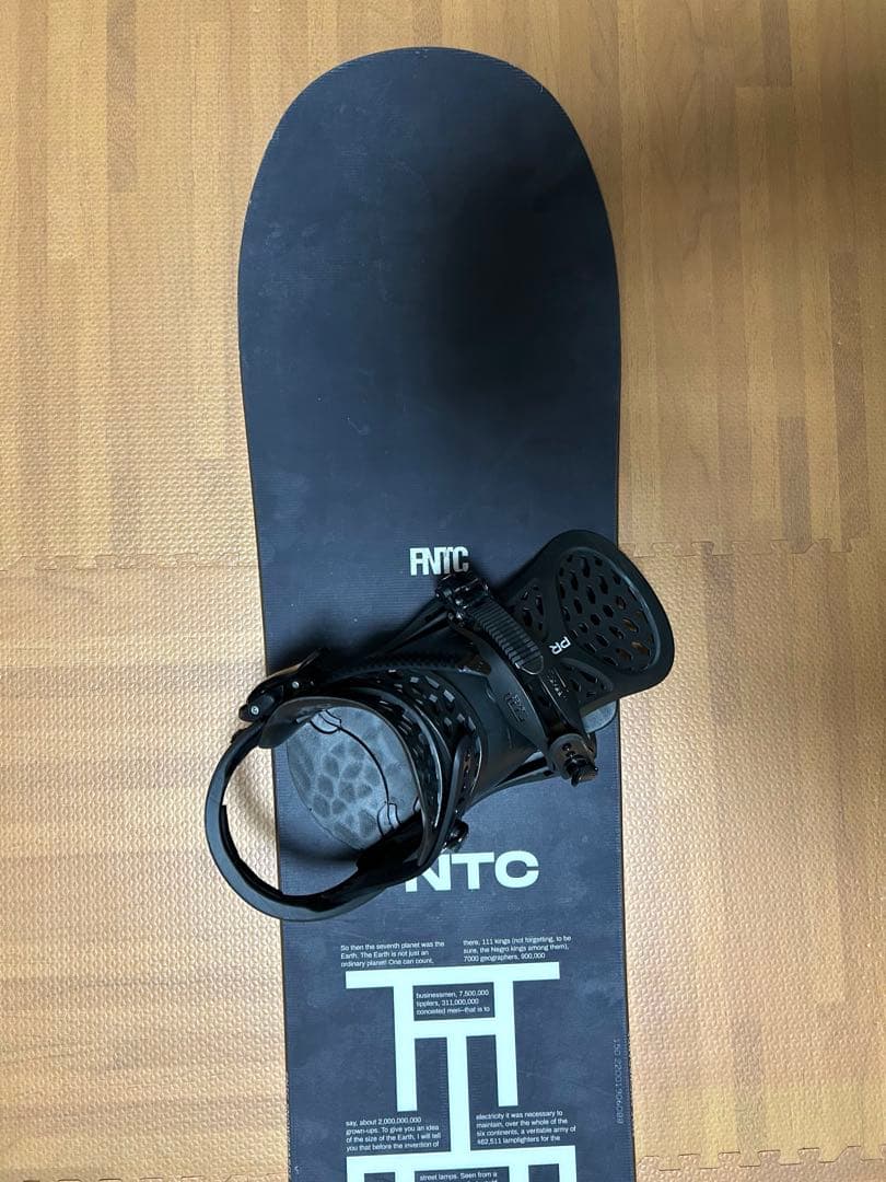 【3点セット】 FNTC TNT R 150cm(ボード/ビンディング/ブーツ)