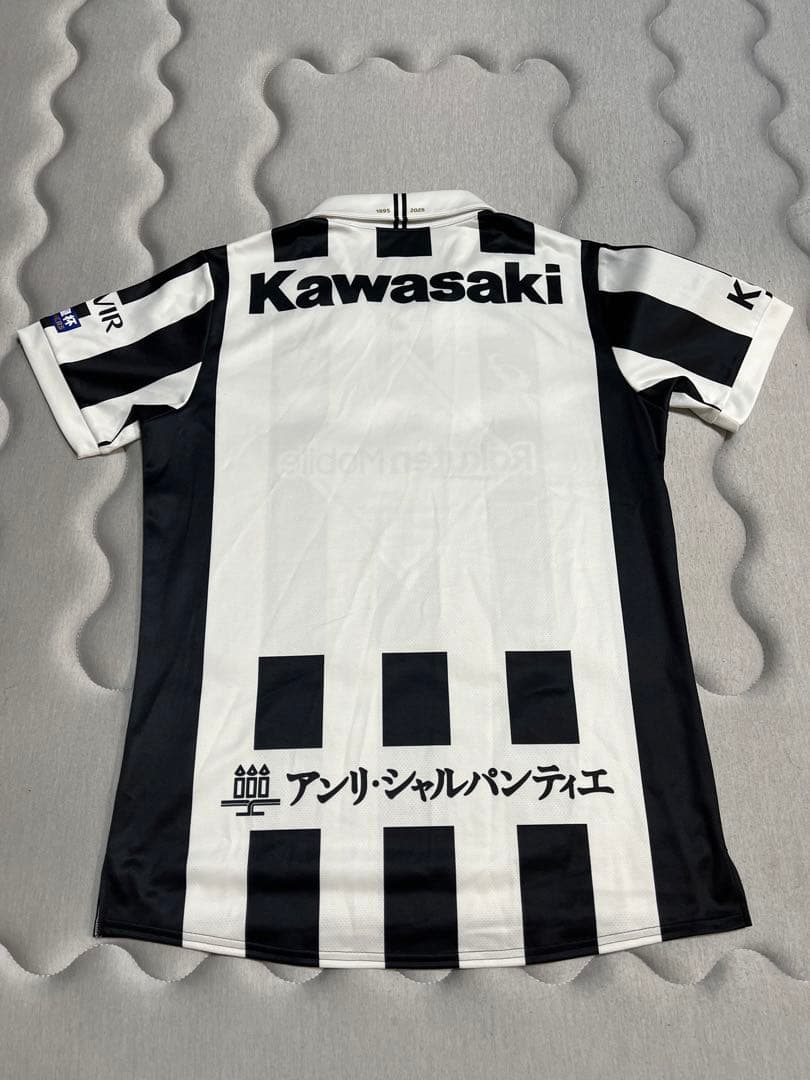 ヴィッセル神戸【30周年記念】【レプリカ】ユニフォーム（1st）背ネーム無し