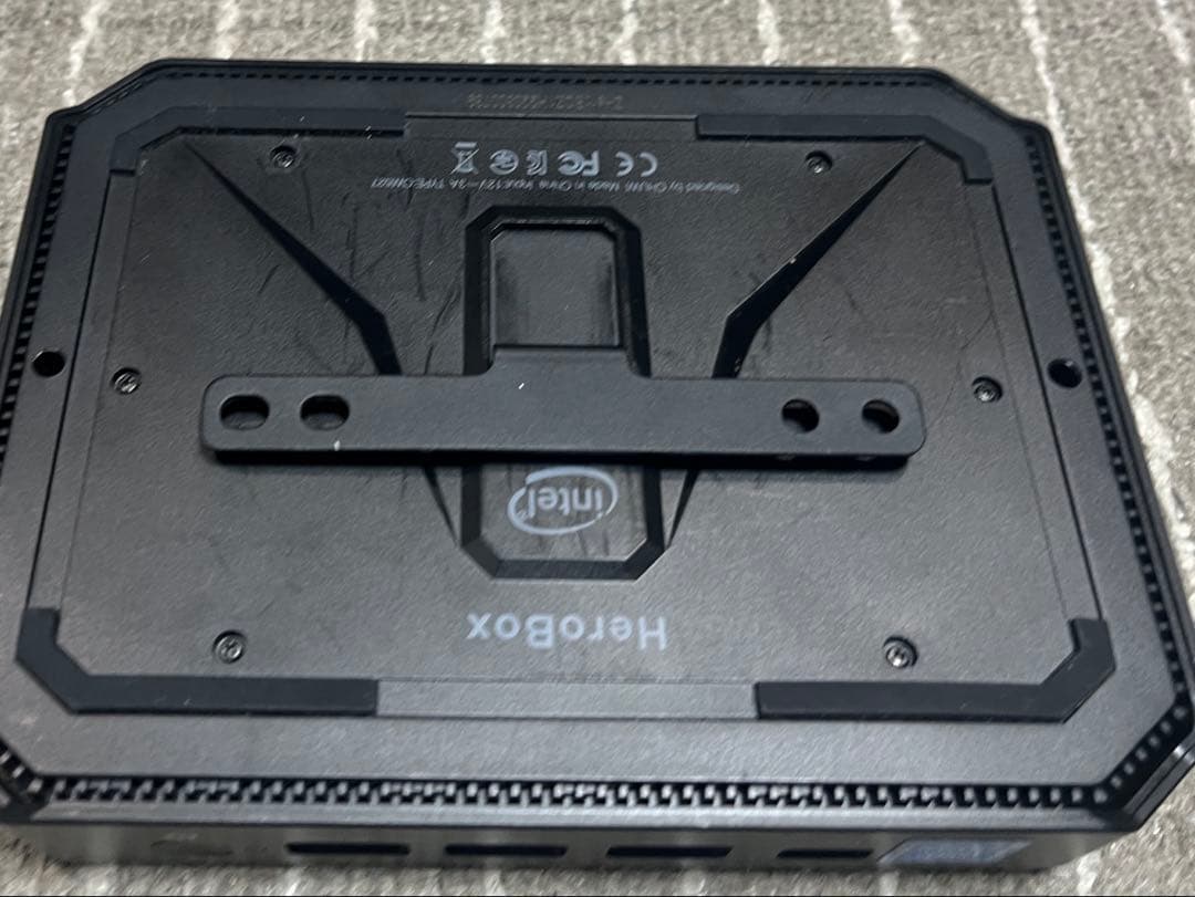 CHUWI HeroBox J4125 ミニPC