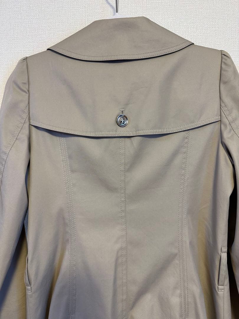 【BURBERRY】　ベージュ ダブルブレスト トレンチコート