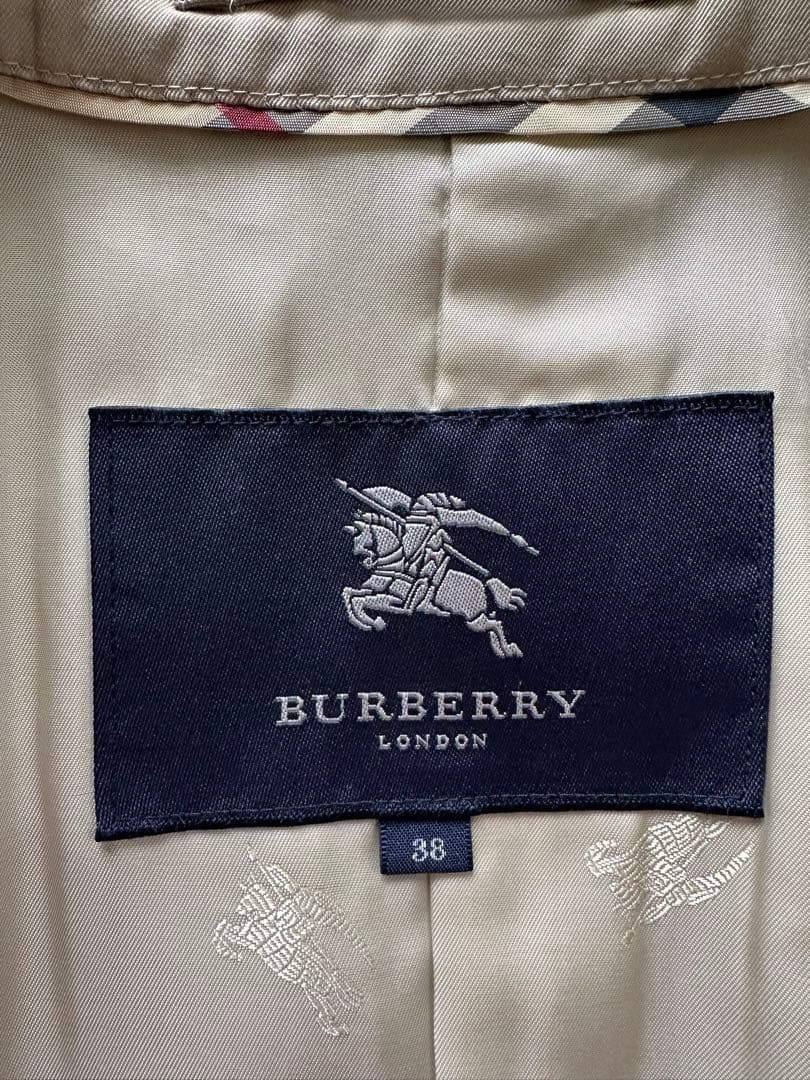 【BURBERRY】　ベージュ ダブルブレスト トレンチコート