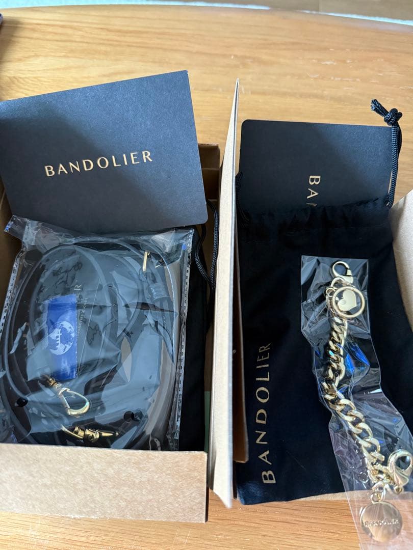 新品！バンドリヤー　iPhone16proケース✳︎ゴールドバンドレット付き