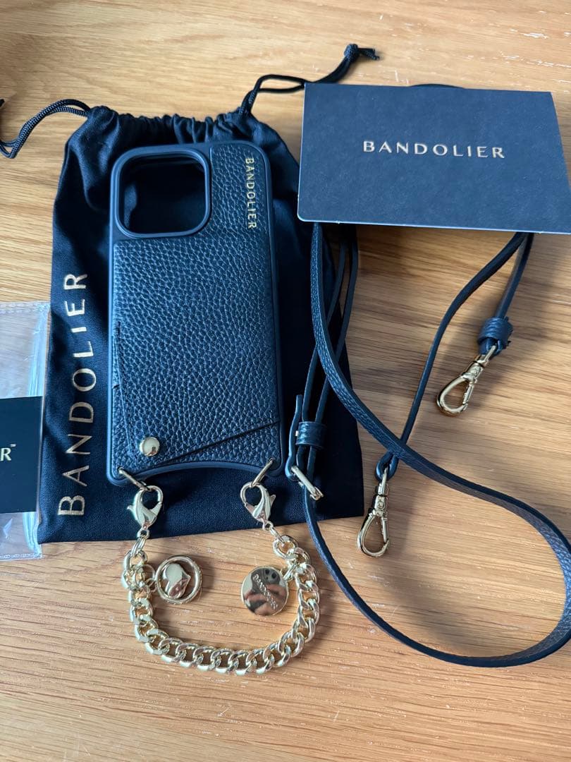 新品！バンドリヤー　iPhone16proケース✳︎ゴールドバンドレット付き