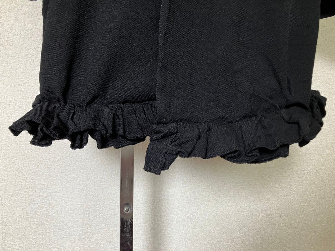 コムデギャルソンコムデギャルソンフリル付きブラックチェスターコート