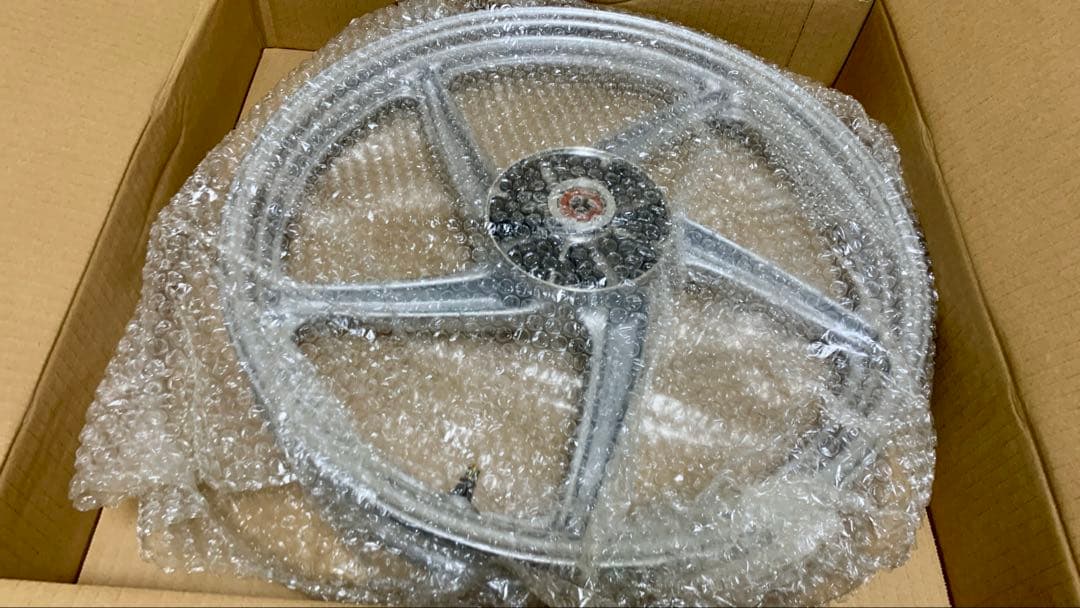 海外仕様 スーパーカブ110（JA44・JA10）純正キャストホイールセット