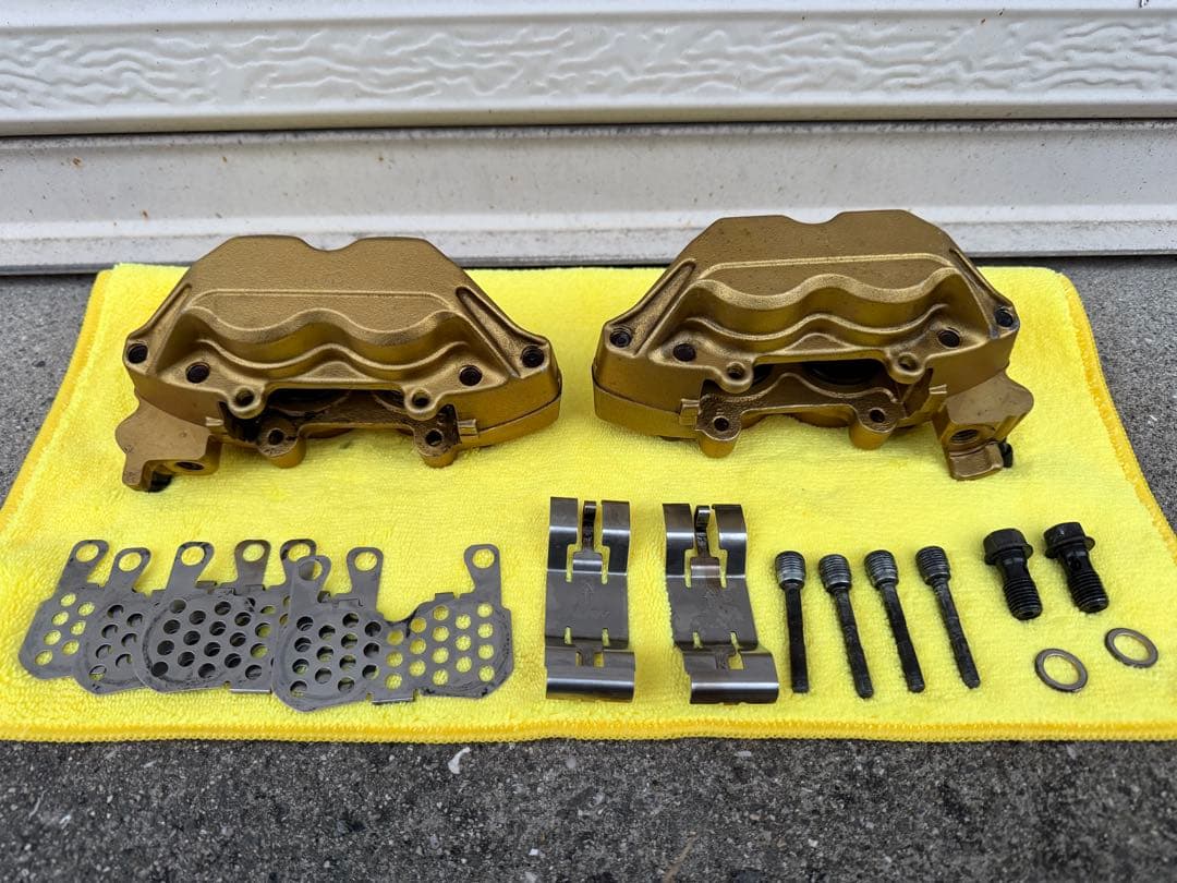 cb400sf nc42 フロントブレーキキャリパー