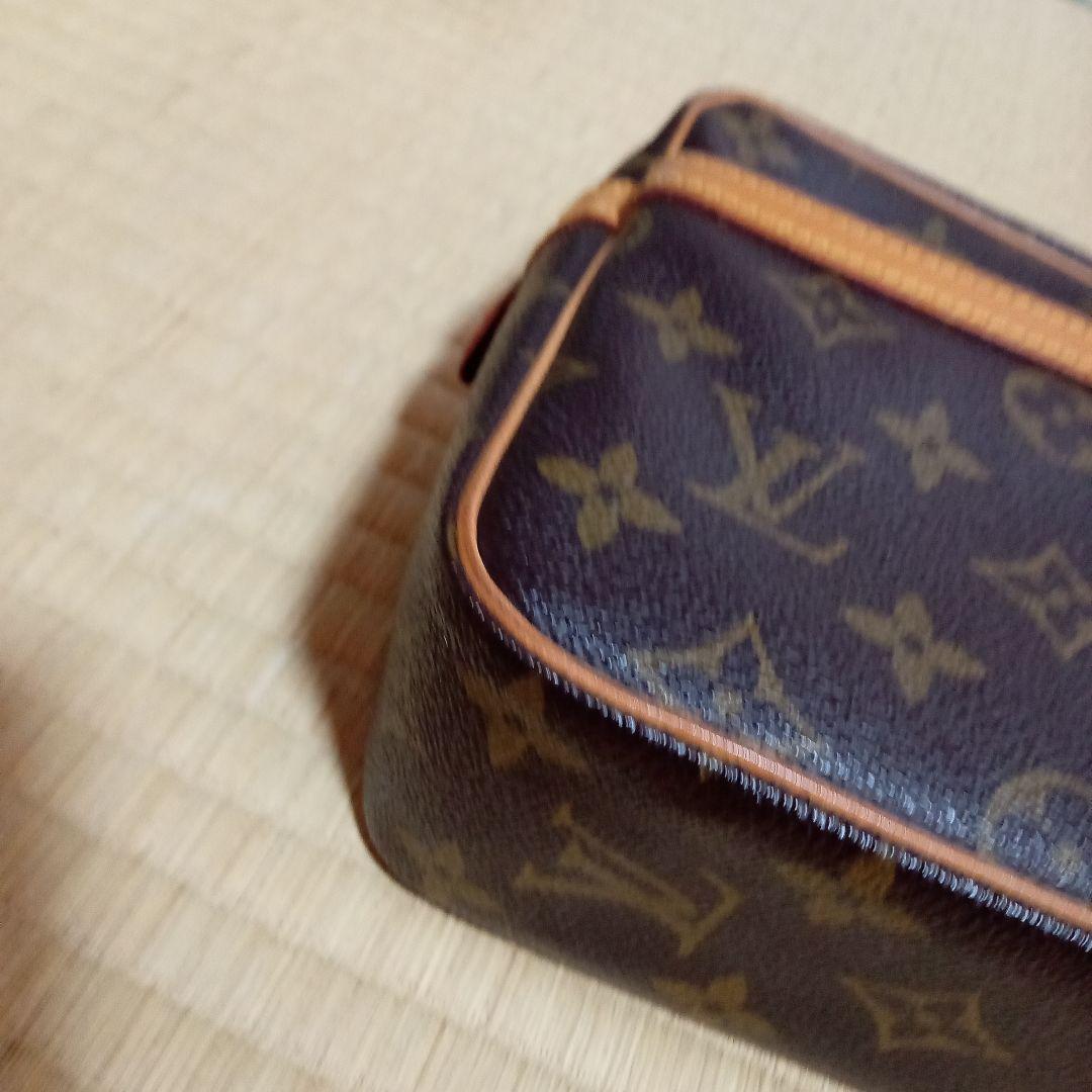 ルイヴィトンクラッチバッグ