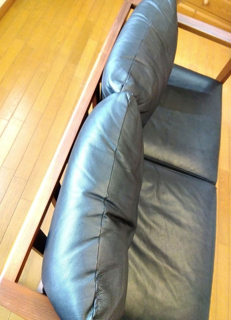 黒レザー2人掛けソファ本革本皮モダンアンティークカリモクアクタスインダストリアル