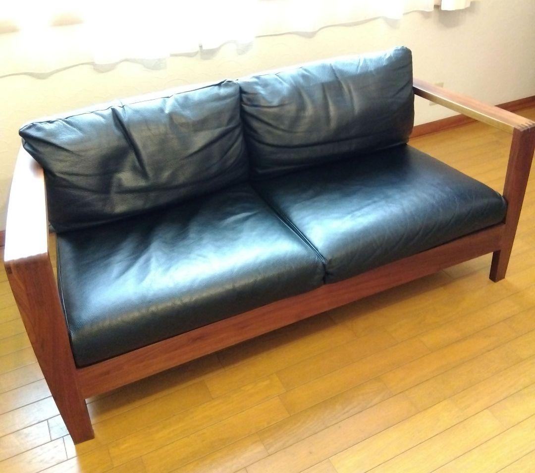 黒レザー2人掛けソファ本革本皮モダンアンティークカリモクアクタスインダストリアル