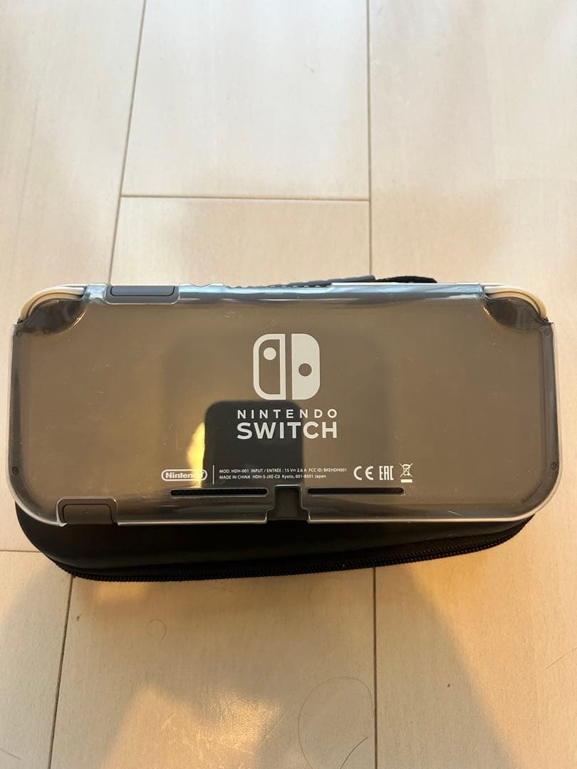 Nintendo Switch Lite 本体 + キャリングケース