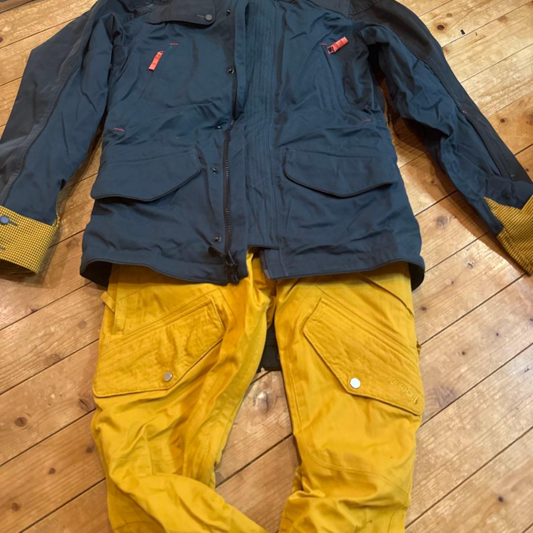 BURTON XSサイズ　ウェア(XS)＆パンツ(S)2点セット　バートン