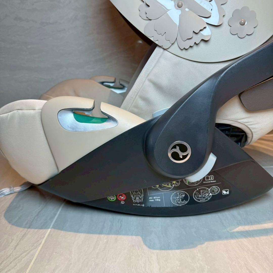 サイベックス CLOUDZ2 i-Size base Tシンプリーフラワーズ