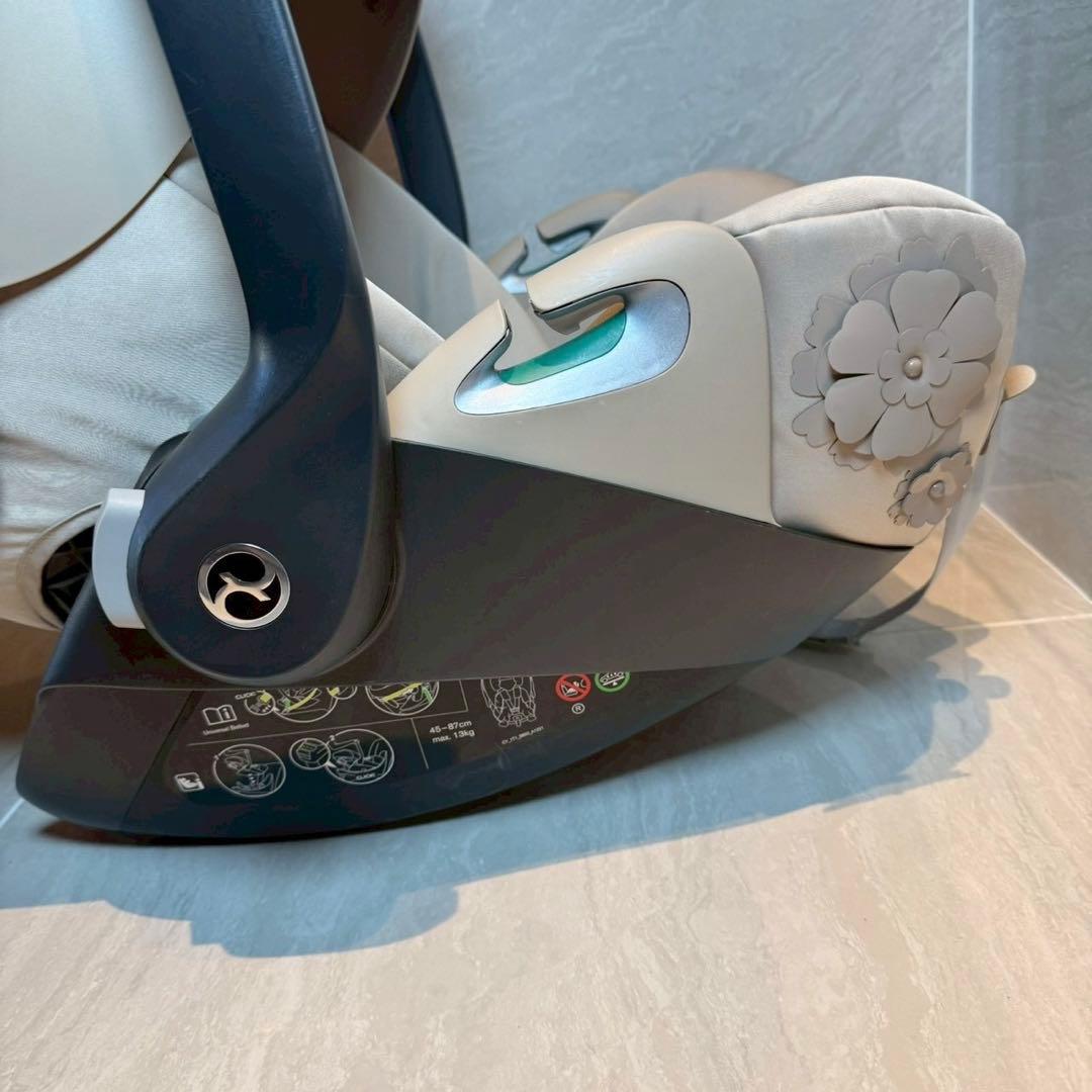 サイベックス CLOUDZ2 i-Size base Tシンプリーフラワーズ