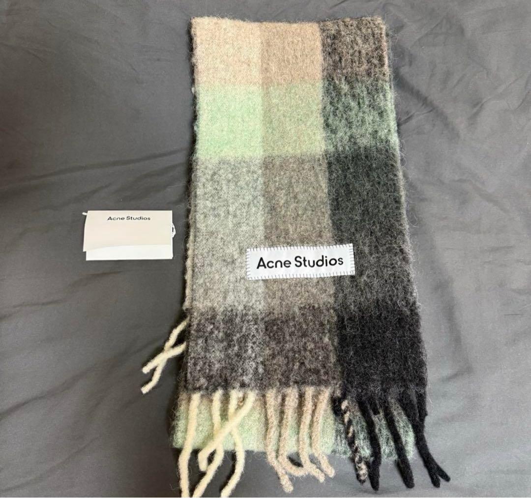 p*m様 Acne Studios モヘアマフラー