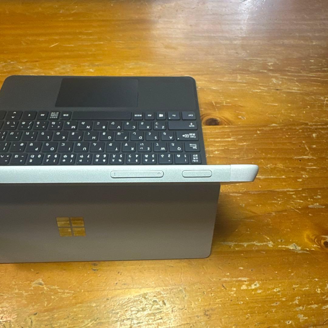 【極美品】Surface Go 2 128GB (1926）充電器付・初期化済