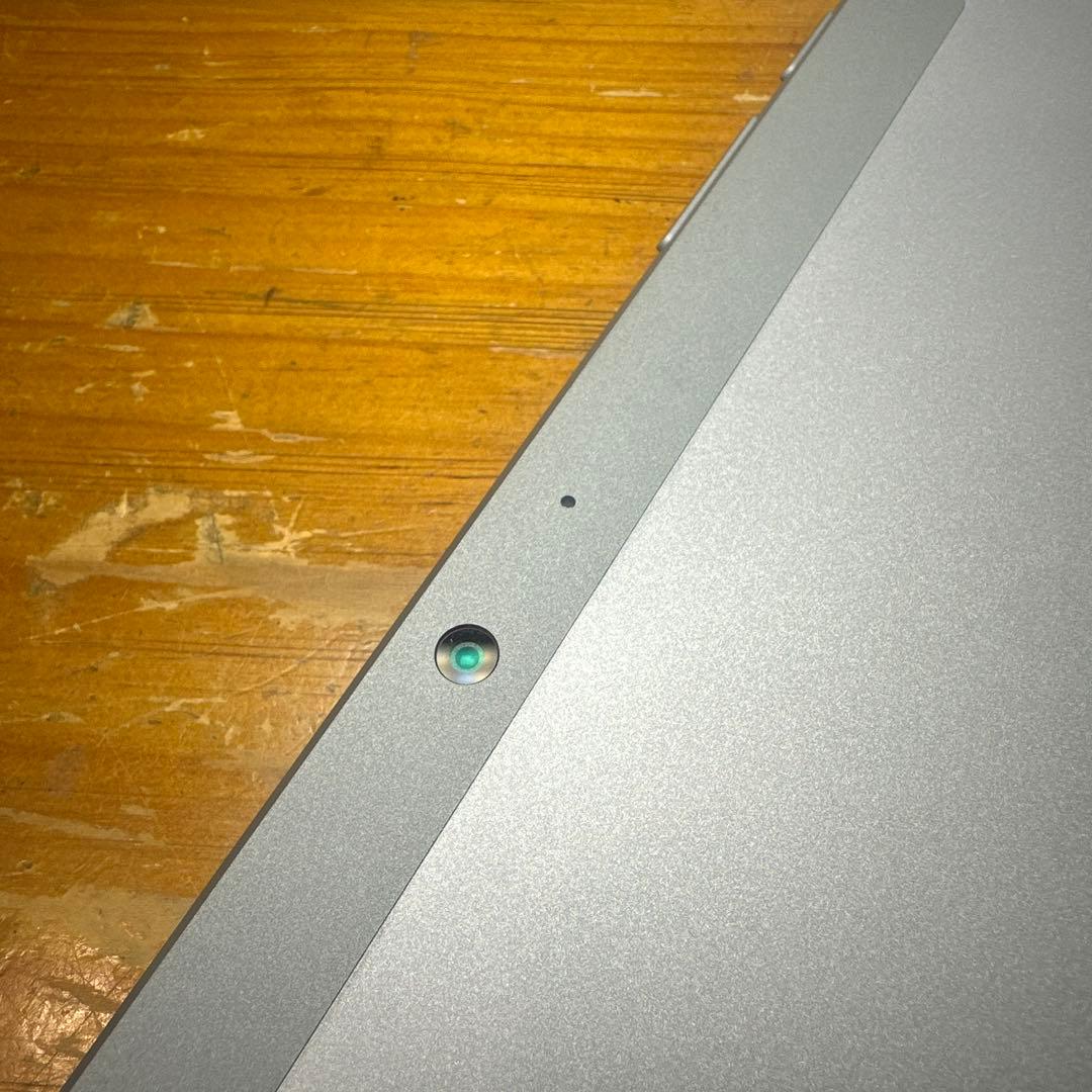 【極美品】Surface Go 2 128GB (1926）充電器付・初期化済