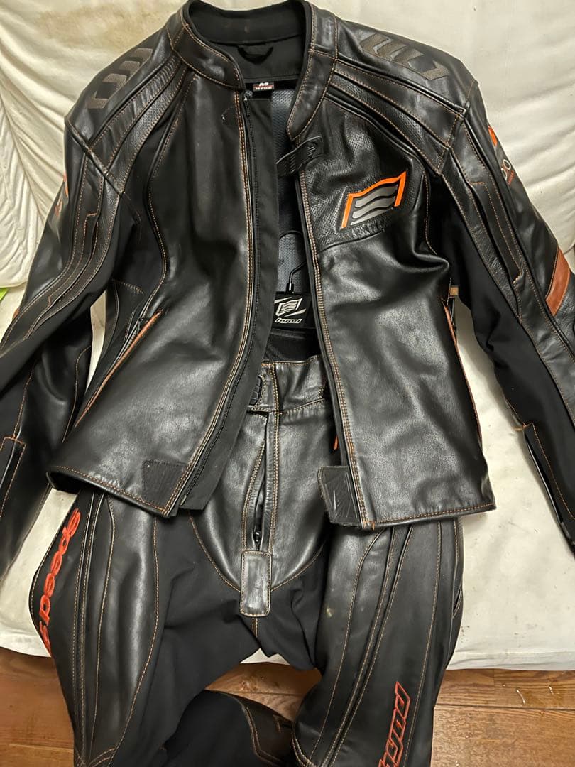 hyodoレザージャケット・ブーツアウトパンツ　サイズＭ