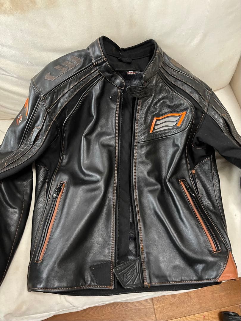 hyodoレザージャケット・ブーツアウトパンツ　サイズＭ